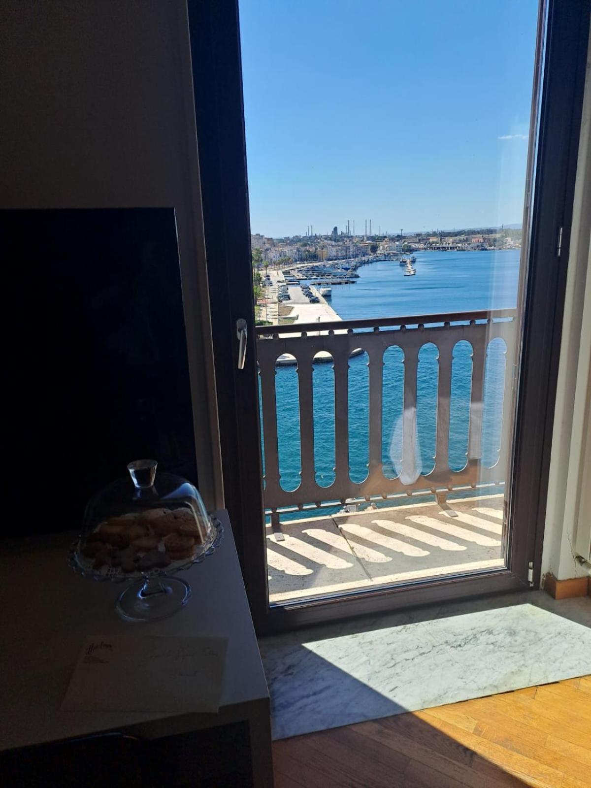 Hotel Europa Taranto Bagian luar foto