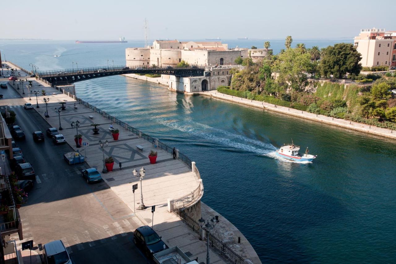 Hotel Europa Taranto Bagian luar foto