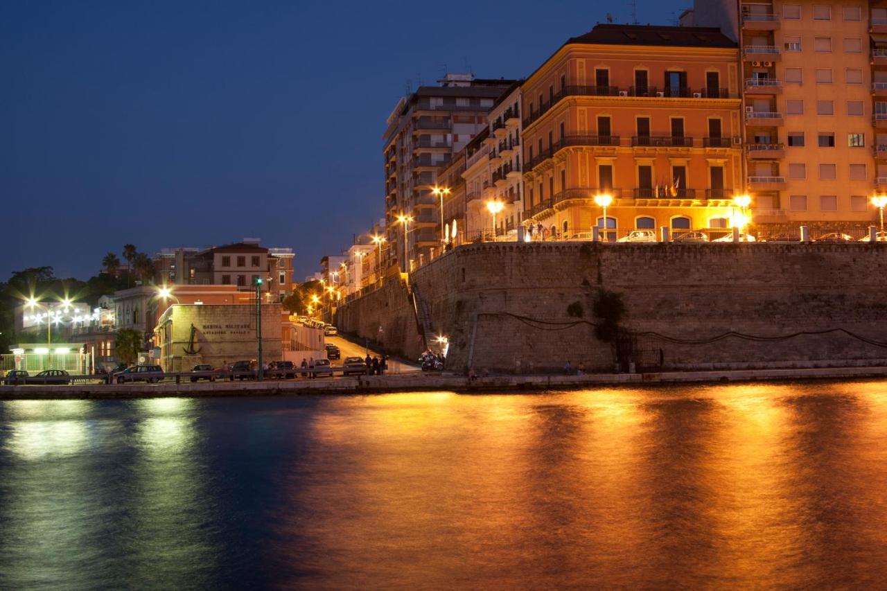 Hotel Europa Taranto Bagian luar foto