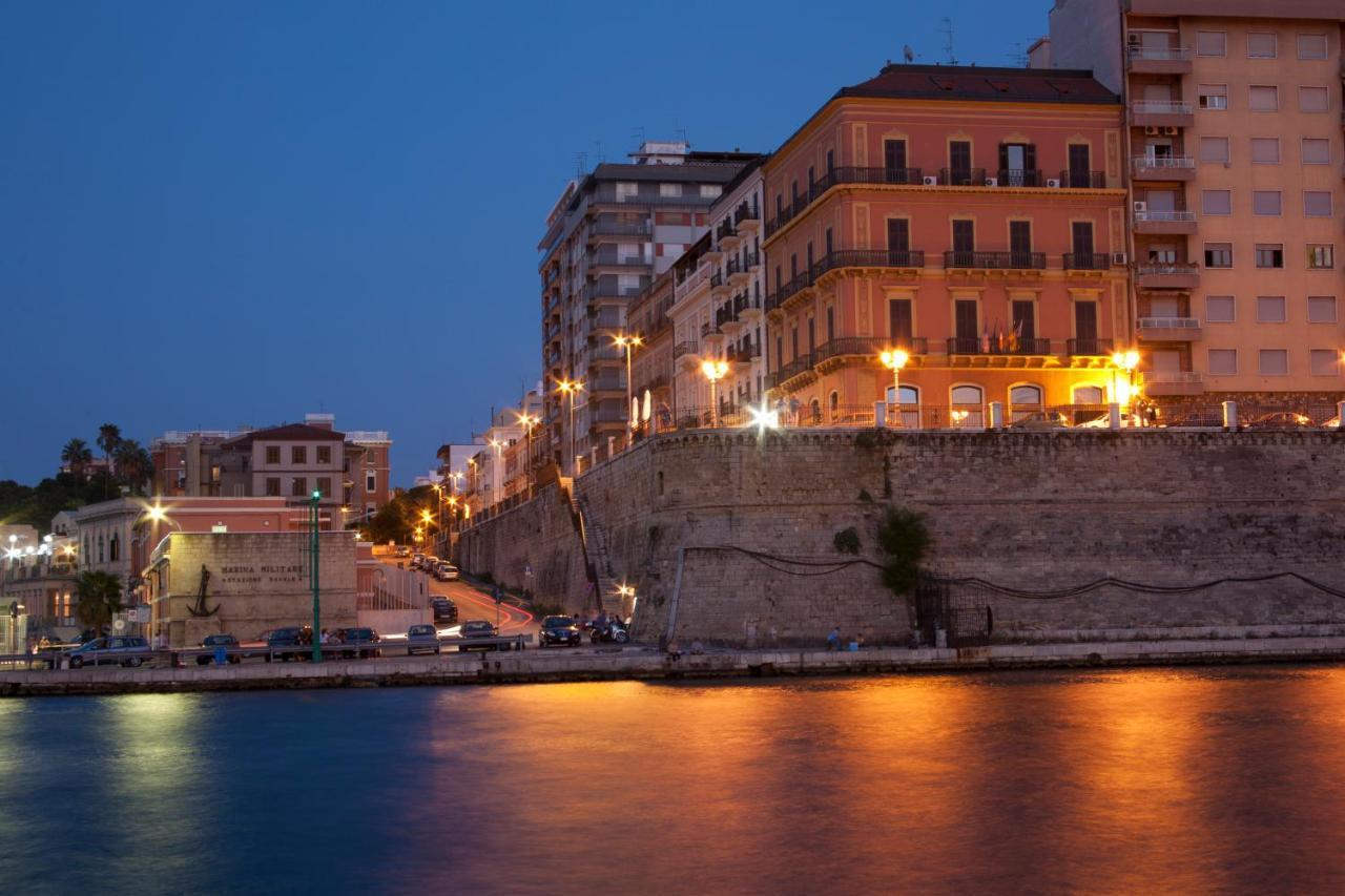 Hotel Europa Taranto Bagian luar foto