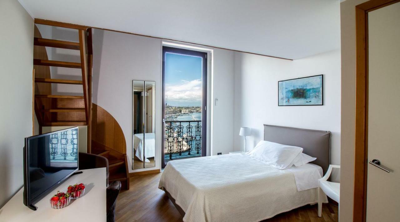 Hotel Europa Taranto Bagian luar foto
